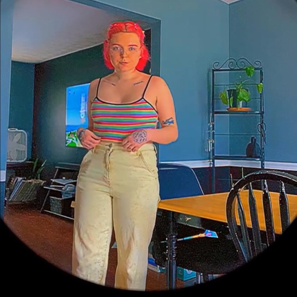 Meet your Posher, Sunny ☀️ - Picture 15 of 17